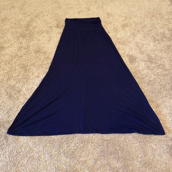 🔴 Navy Blue Woman’s Small Skirt - Picture 1 of 3